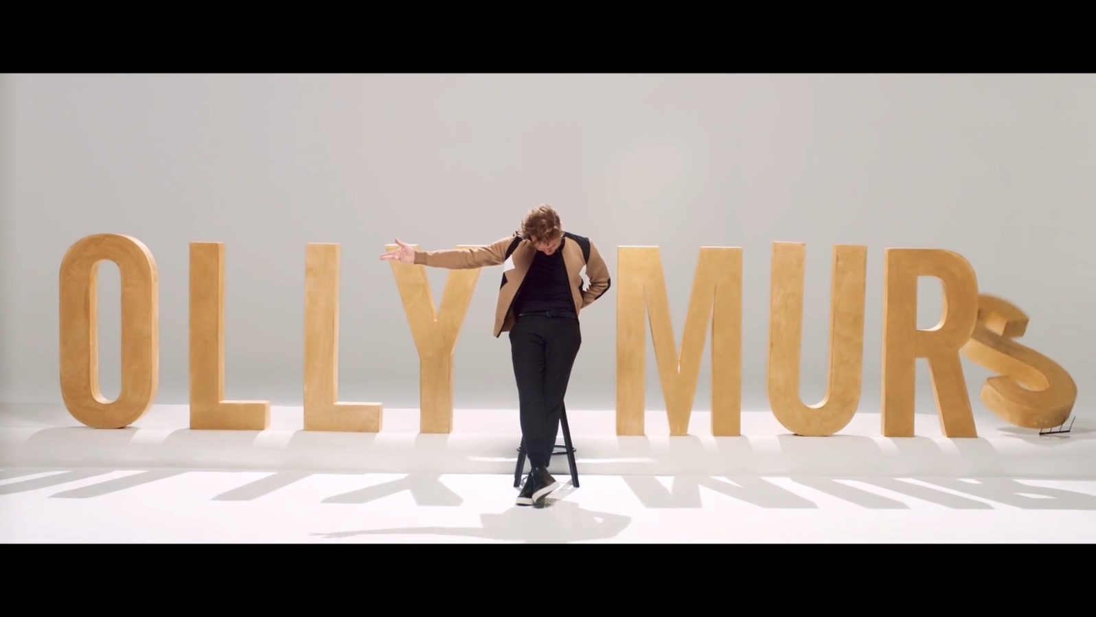 Olly Murs 《Grow Up》 (Official Video) 1080P