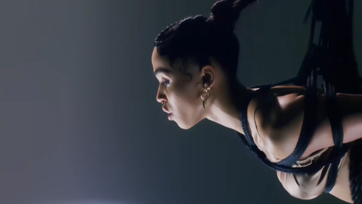 FKA Twigs 《Pendulum》 1080P