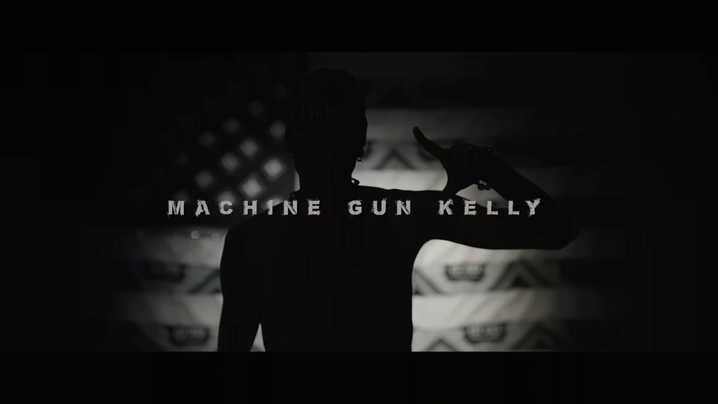 Machine Gun Kelly 《Raise the Fl