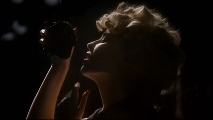 Kylie Minogue 《2 hearts》 1080