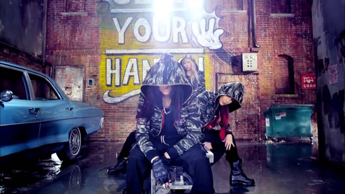 2NE1 《CLAP YOUR HANDS》 1080P