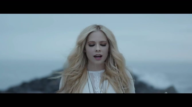 Avril Lavigne 《Head Above Water》 1080P