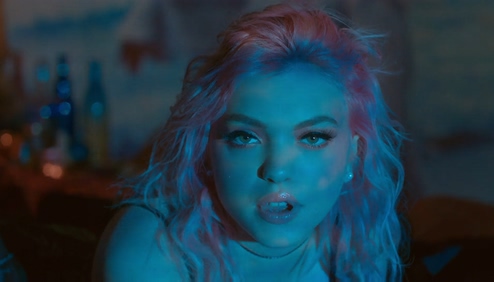 Hey Violet 《Hoodie》 1080P