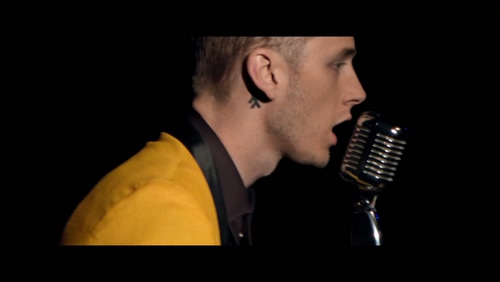 Machine Gun Kelly《Let You Go》1080P