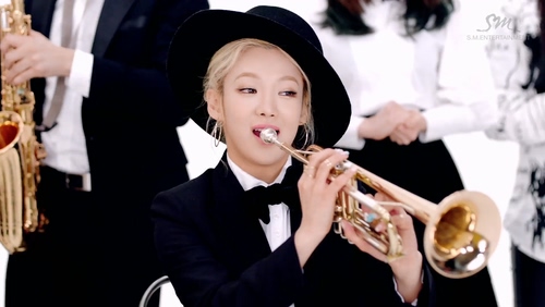 Amber (f(x))《Shake That Brass》1080P