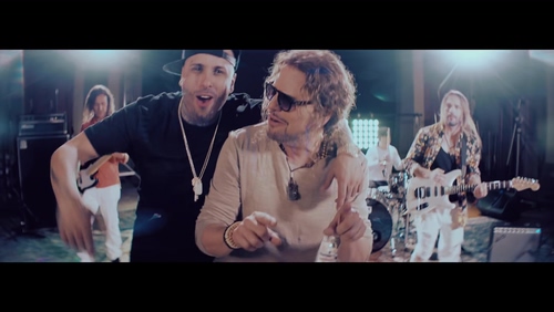 Maná & Nicky Jam《De pies a Cab